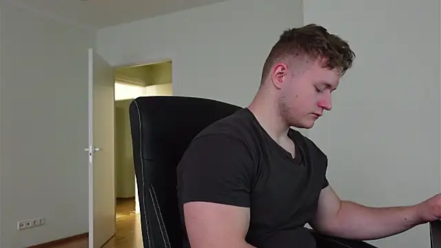 Richard Dullas online show from October 21, 6:35 am