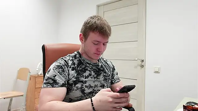 Richard Dullas online show from June 2, 7:58 pm