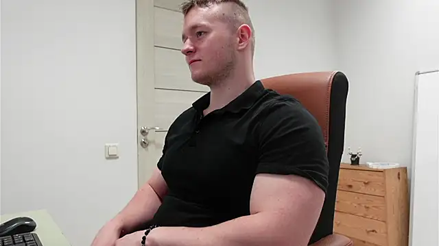 Snapshot of Richard_Dullas chatting on June 11, 12:32 am Richard Dullas online show from June 11, 12:32 am