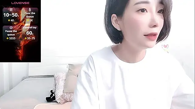 YIWA-2000 online show from May 18, 4:01 am