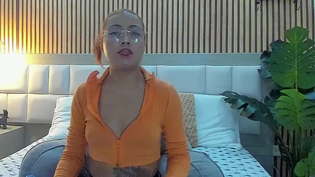 KattyBonnie online show from October 20, 7:47 pm