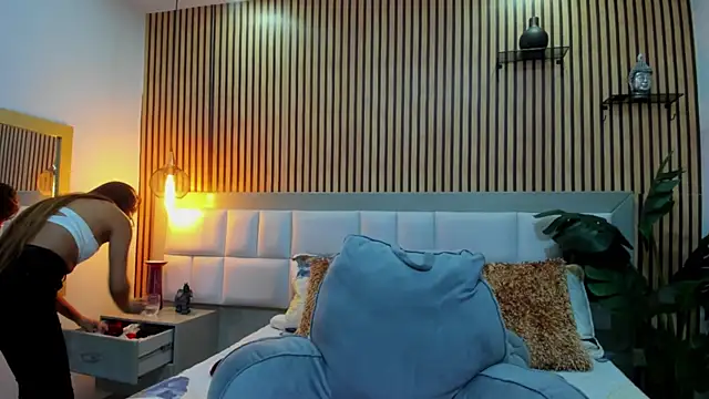 Snapshot of KattyBonnie chatting on September 21, 8:14 pm KattyBonnie online show from September 21, 8:14 pm