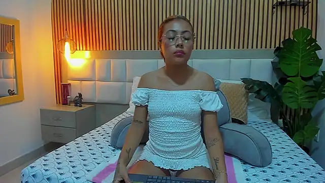 KattyBonnie online show from October 21, 8:41 pm