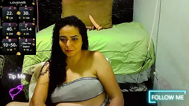  naughty milf online show from February 14, 3:18 am