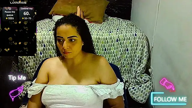  naughty milf online show from January 19, 4:27 am