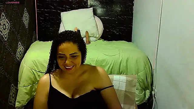  naughty milf online show from April 18, 9:37 pm