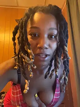 Snapshot of ComotoseKittyn chatting on October 3, 1:20 am ComotoseKittyn online show from October 3, 1:20 am