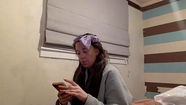 Bellababexox online show from March 31, 12:01 am