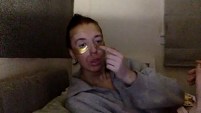 Snapshot of Bellababexox chatting on June 19, 2:50 am Bellababexox online show from June 19, 2:50 am