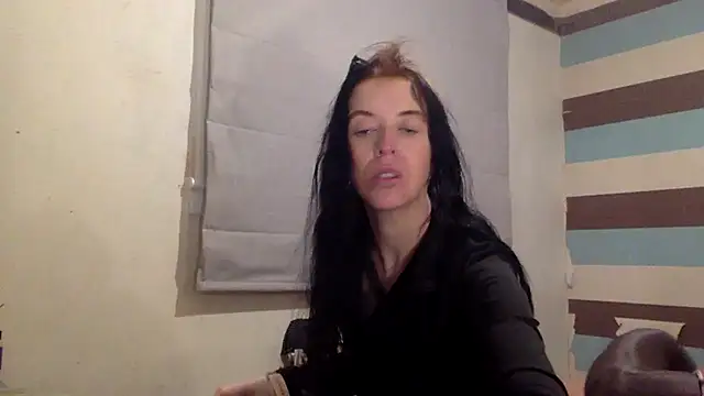 Snapshot of Bellababexox chatting on June 25, 12:41 am Bellababexox online show from June 25, 12:41 am