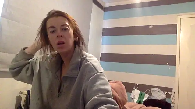 Snapshot of Bellababexox chatting on June 20, 3:28 pm Bellababexox online show from June 20, 3:28 pm