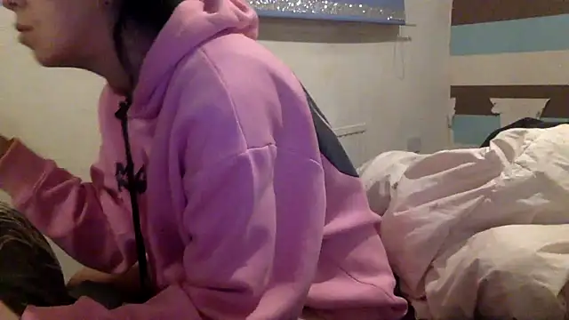 Bellababexox online show from October 28, 6:40 pm