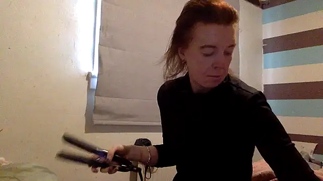 Snapshot of Bellababexox chatting on June 23, 5:22 pm Bellababexox online show from June 23, 5:22 pm