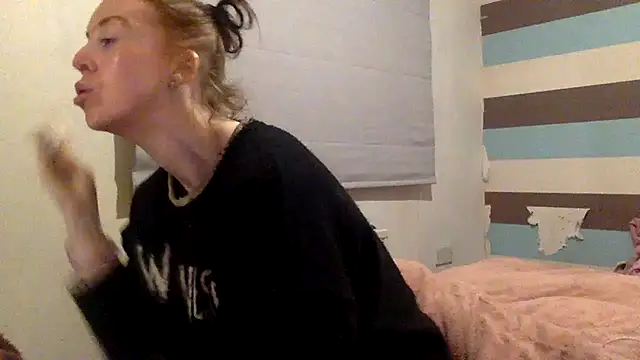 Bellababexox online show from May 27, 1:04 am