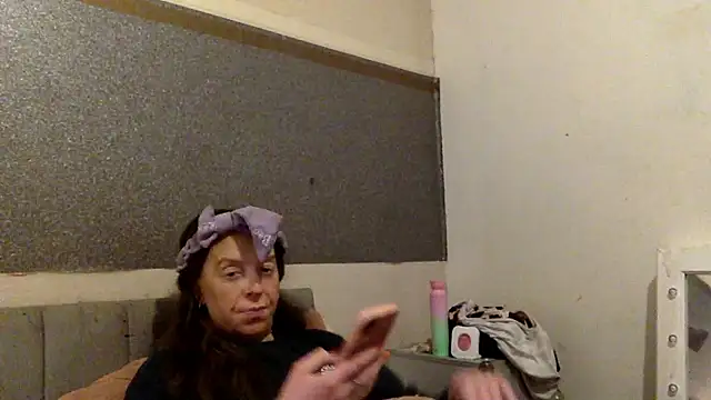 Bellababexox online show from April 4, 6:31 am