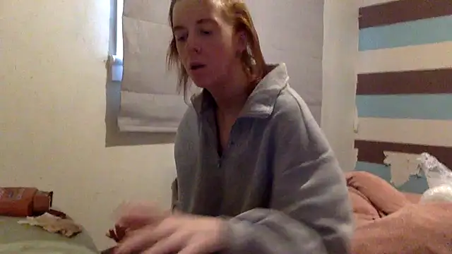 Snapshot of Bellababexox chatting on June 18, 2:44 pm Bellababexox online show from June 18, 2:44 pm