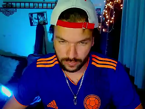 cortelioni massimo  online show from January 14, 10:57 pm