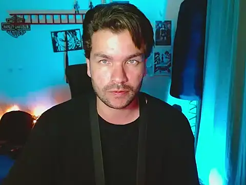 Snapshot of cortelioni_massimo_ chatting on September 23, 1:01 am cortelioni massimo online show from September 23, 1:01 am