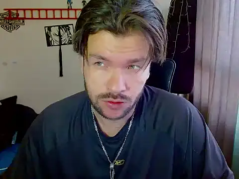 Snapshot of cortelioni_massimo_ chatting on November 11, 2:34 pm cortelioni massimo online show from November 11, 2:34 pm