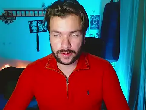 Snapshot of cortelioni_massimo_ chatting on October 22, 2:55 am cortelioni massimo online show from October 22, 2:55 am