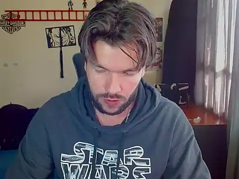 Snapshot of cortelioni_massimo_ chatting on October 31, 9:32 pm cortelioni massimo online show from October 31, 9:32 pm