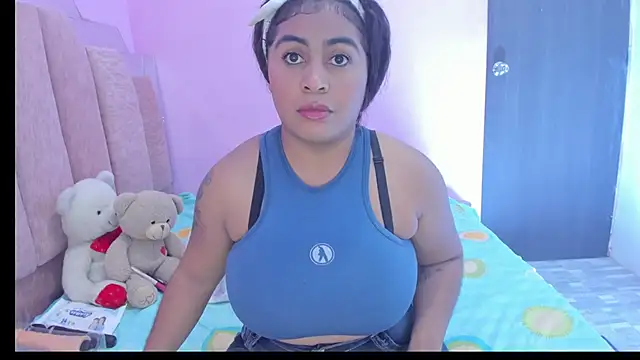 Snapshot of AndreaSweet2 chatting on September 24, 7:31 pm AndreaSweet2 online show from September 24, 7:31 pm