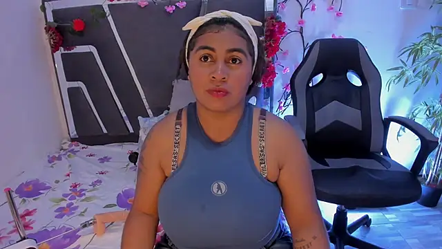 AndreaSweet2 online show from December 5, 8:17 pm