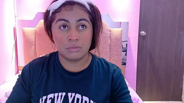 Snapshot of AndreaSweet2 chatting on February 27, 8:08 pm AndreaSweet2 online show from February 27, 8:08 pm