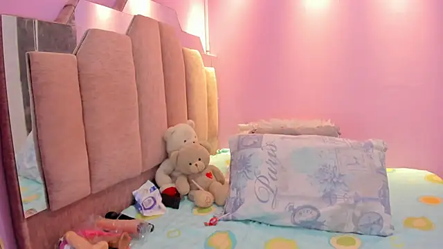 AndreaSweet2 online show from December 1, 7:59 pm