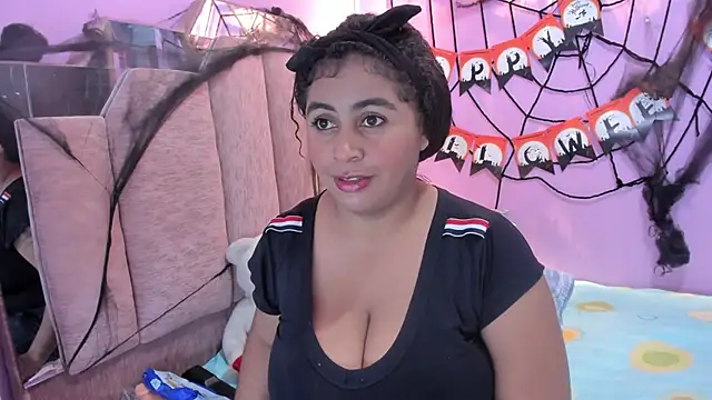 AndreaSweet2 online show from October 21, 7:46 pm