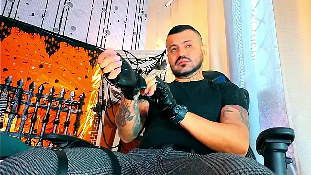 AlphaDrip online show from October 30, 12:25 pm