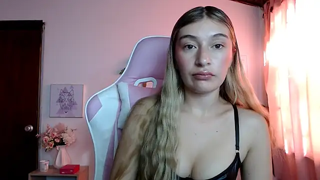 SophiaaLee online show from March 15, 9:22 pm