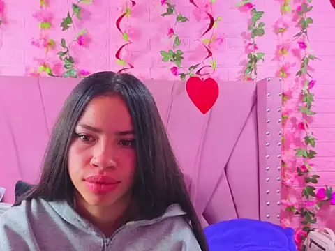 Nanis James online show from September 21, 3:11 am