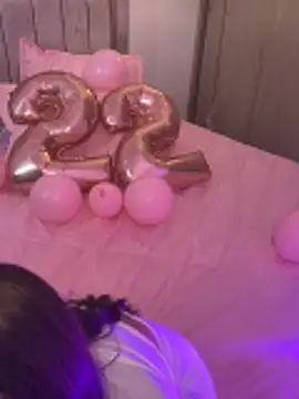 Snapshot of Mavii_ chatting on December 2, 4:30 pm Mavii online show from December 2, 4:30 pm