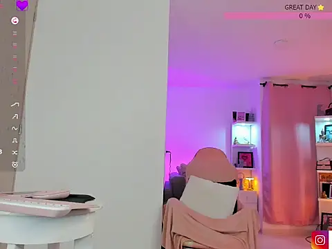 isa-gomez online show from October 22, 1:27 am