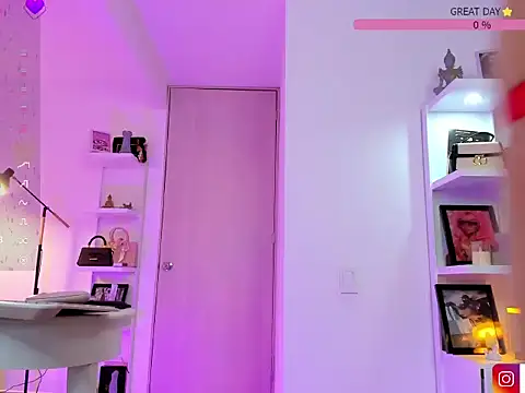 isa-gomez online show from September 23, 4:08 am