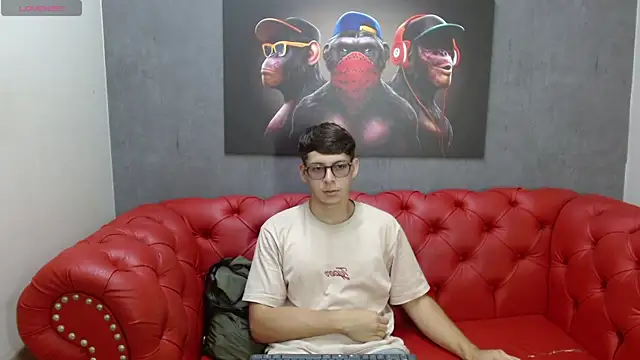 Stuart White online show from September 18, 6:44 pm