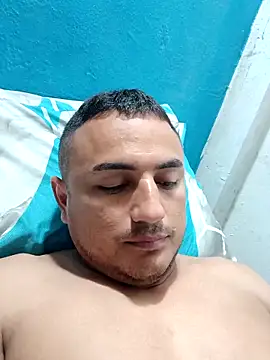 Snapshot of Geral_Yeraldyn09 chatting on November 13, 10:30 am Geral Yeraldyn09 online show from November 13, 10:30 am