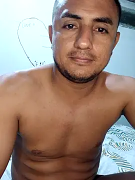 Snapshot of Geral_Yeraldyn09 chatting on October 10, 12:55 am Geral Yeraldyn09 online show from October 10, 12:55 am