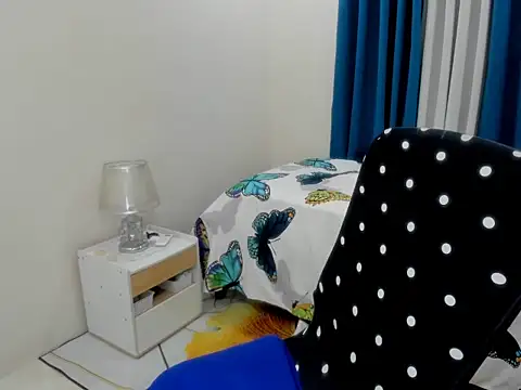 sweetkaley online show from February 3, 2:53 am