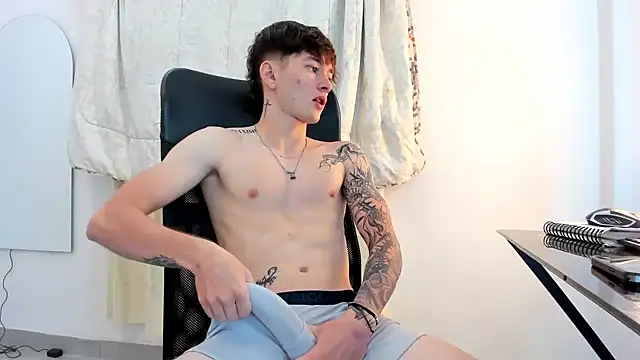 Snapshot of jake_kylee chatting on October 29, 1:59 am jake kylee online show from October 29, 1:59 am