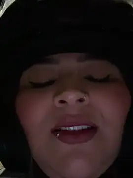 ashley-swift- online show from July 18, 2:31 am