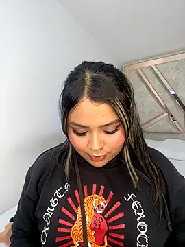 Snapshot of ashley-swift- chatting on November 30, 5:52 am ashley-swift- online show from November 30, 5:52 am