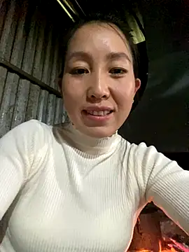 Huong-Ly online show from November 13, 1:42 am