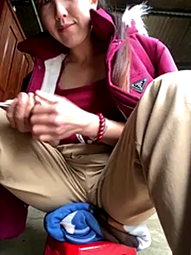 Huong-Ly online show from December 16, 3:00 am