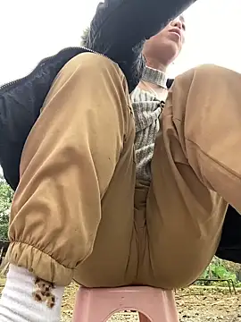 Huong-Ly online show from December 23, 2:33 am