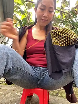 Huong-Ly online show from October 19, 1:41 am