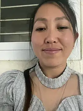 Huong-Ly online show from January 19, 1:37 pm