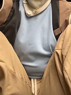 Huong-Ly online show from February 23, 3:41 am