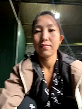 Huong-Ly online show from November 1, 1:56 am